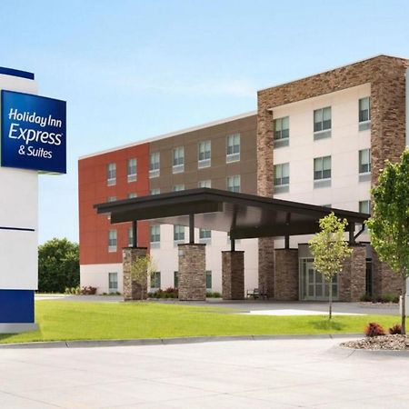 Holiday Inn Express & Suites Charlottesville By Ihg Exterior photo