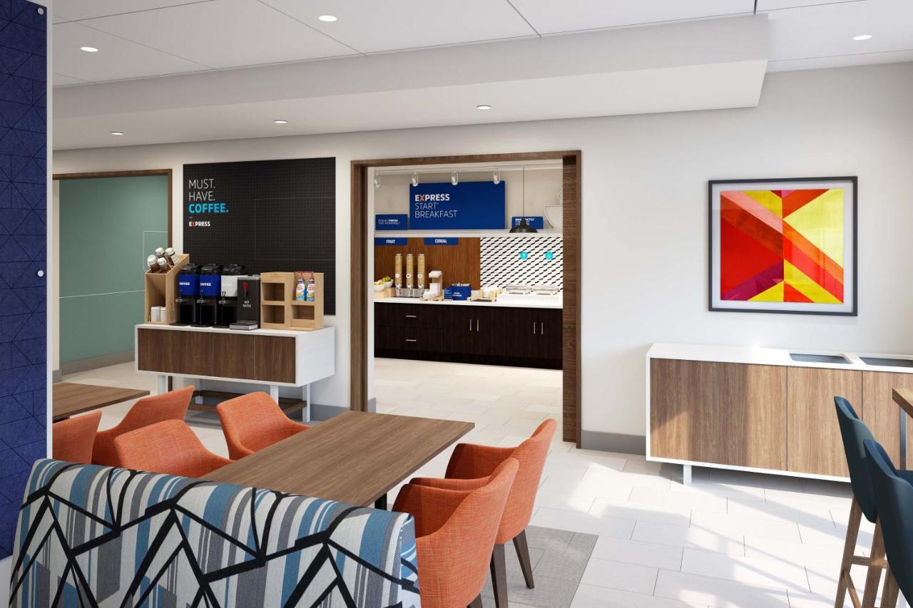 Holiday Inn Express & Suites Charlottesville By Ihg Exterior photo