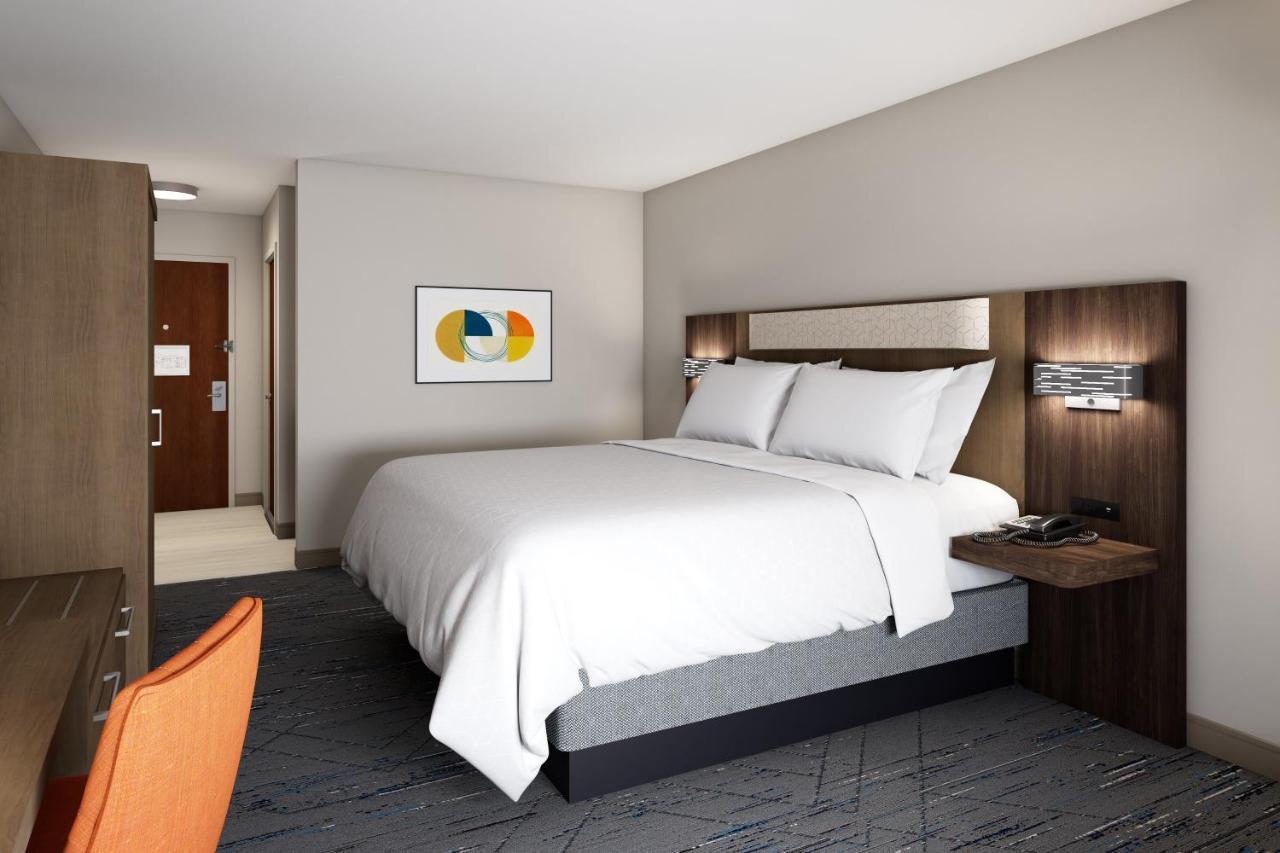 Holiday Inn Express & Suites Charlottesville By Ihg Exterior photo