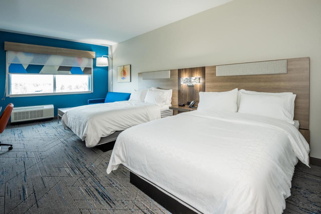 Holiday Inn Express & Suites Charlottesville By Ihg Exterior photo