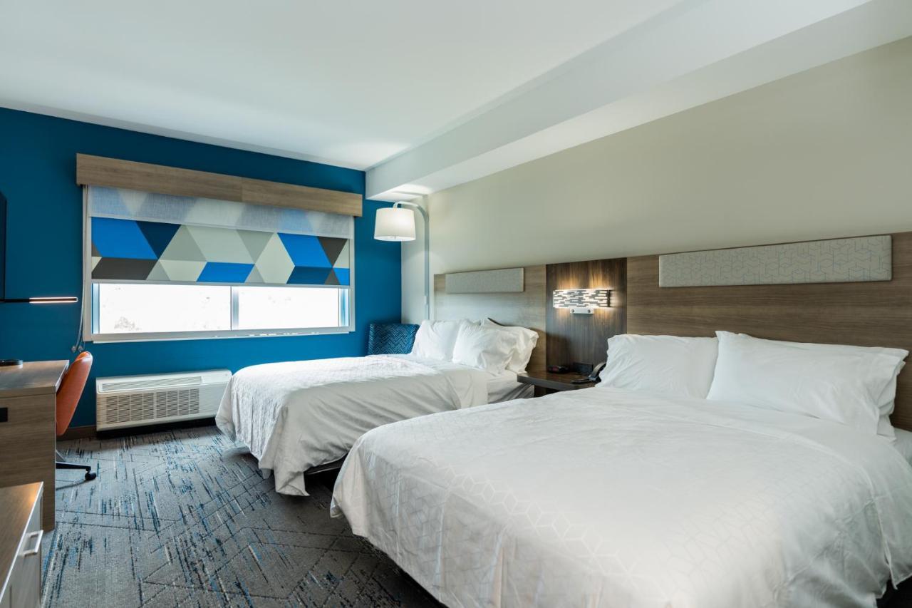 Holiday Inn Express & Suites Charlottesville By Ihg Exterior photo